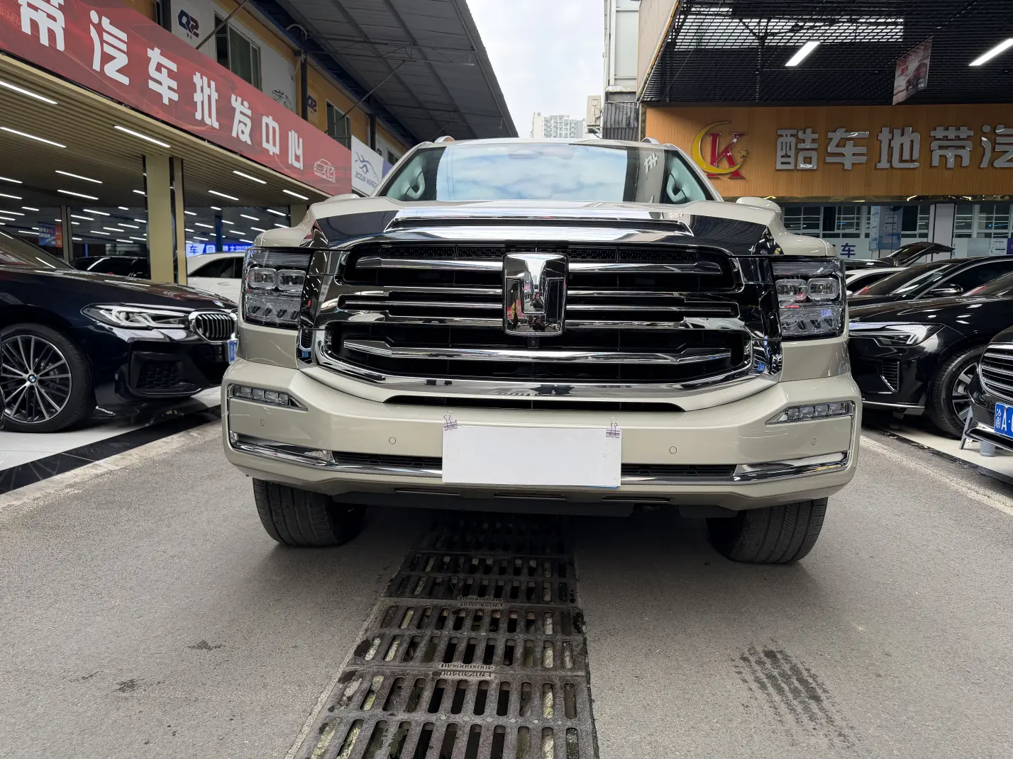 Tank 500  из Китая