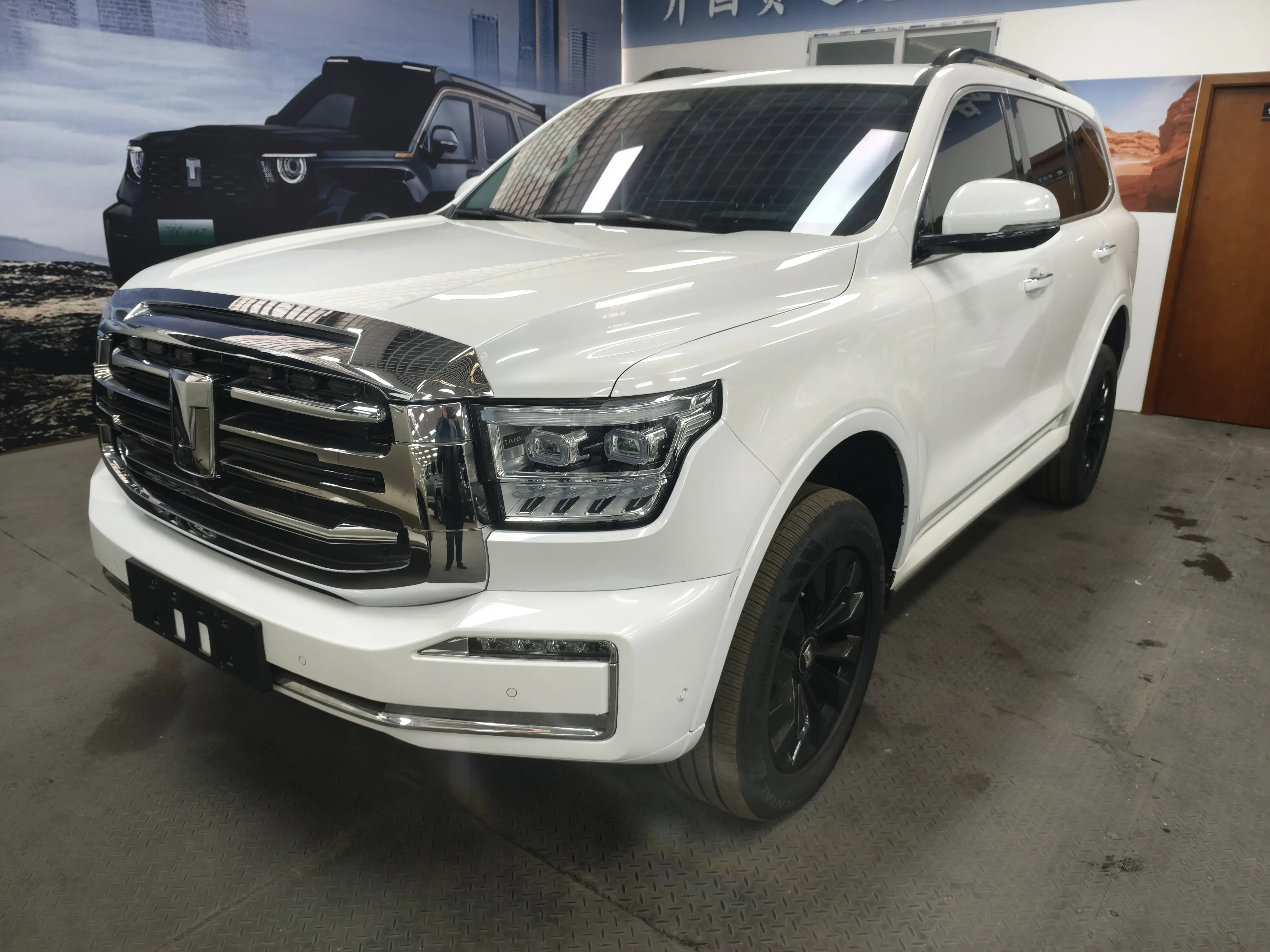 Tank 500  из Китая