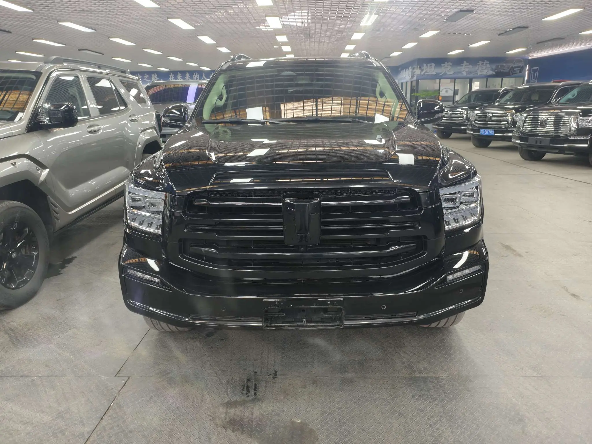 Tank 500  из Китая