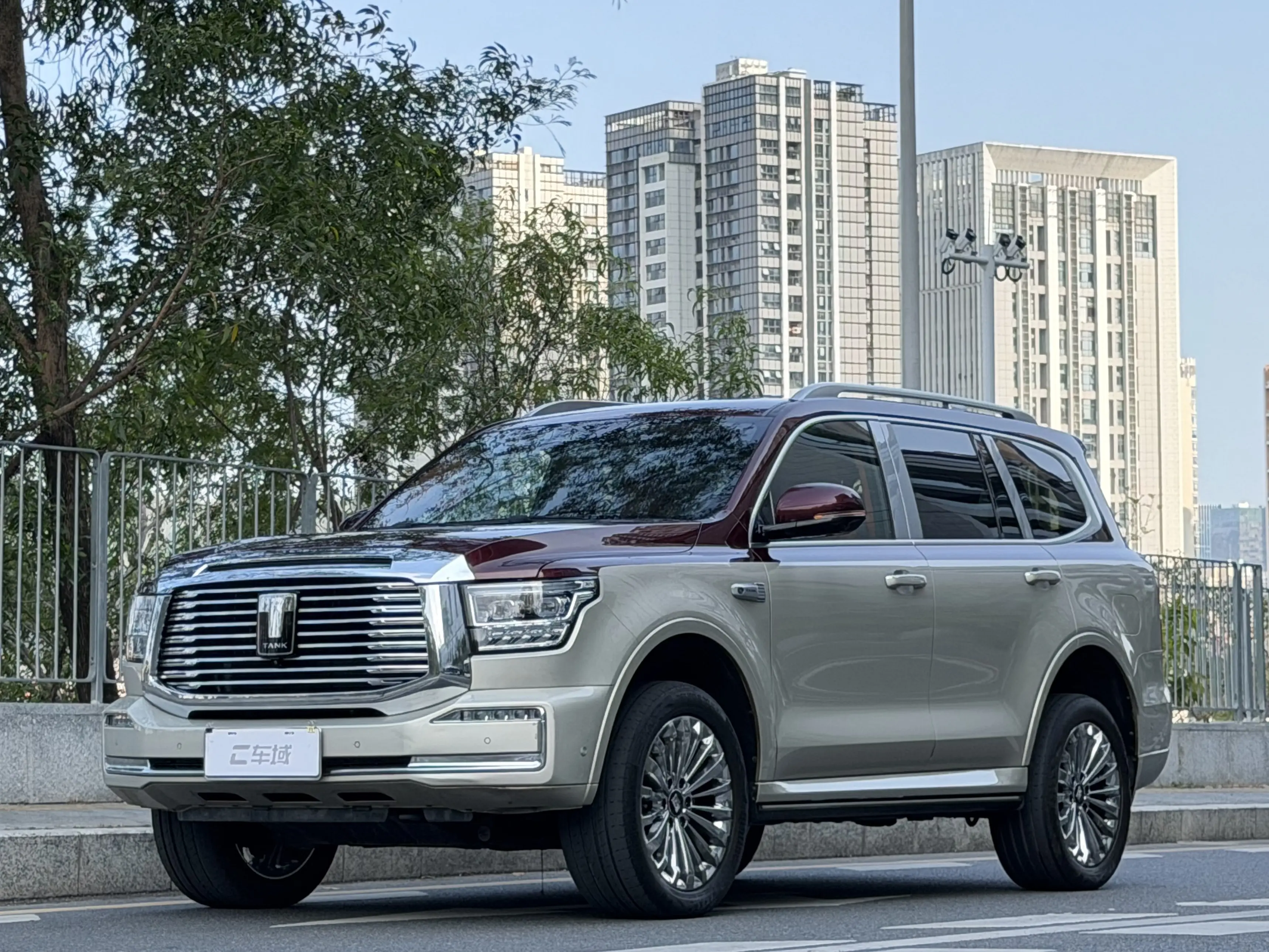 Tank 500  из Китая