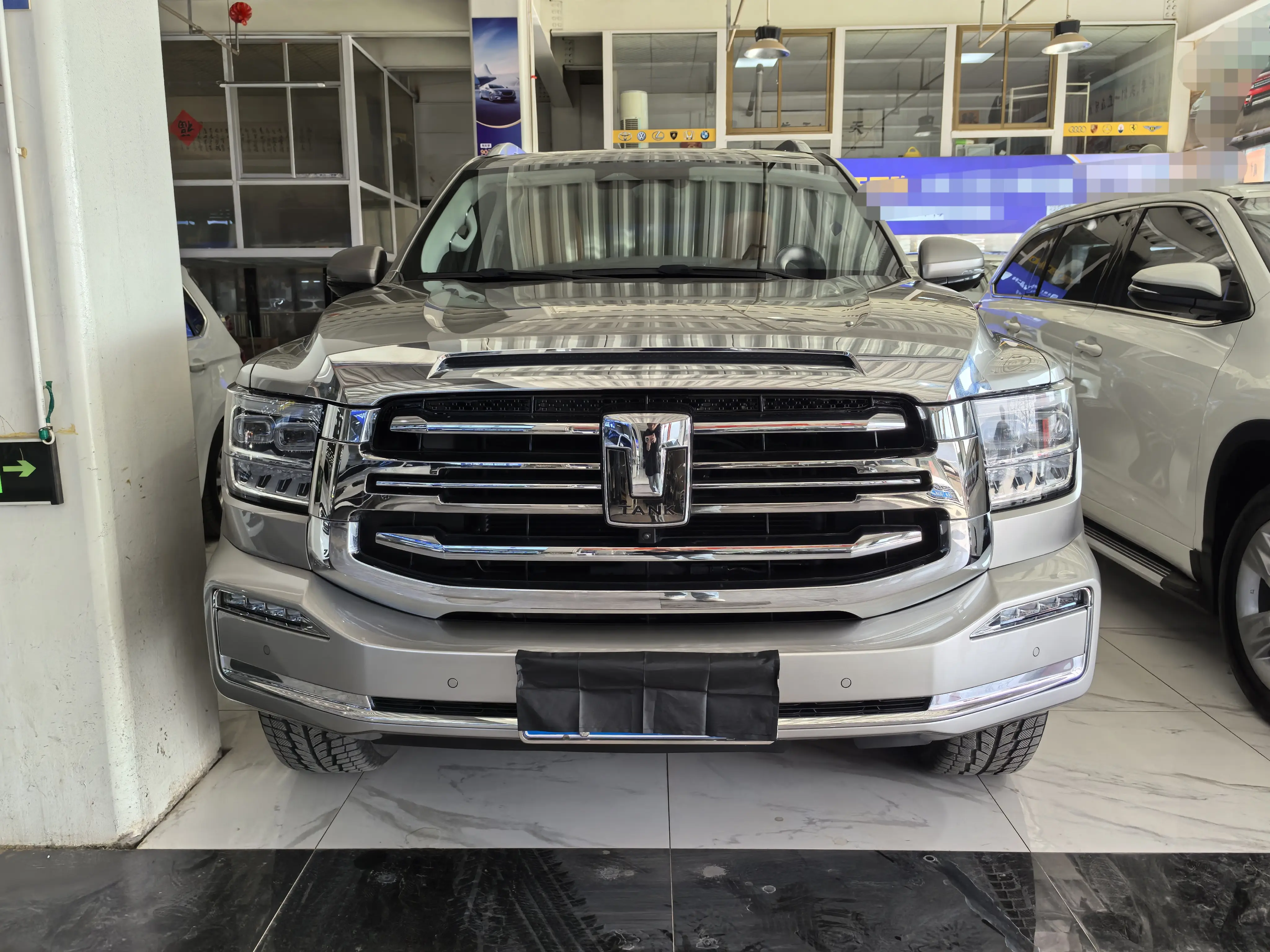 Tank 500  из Китая