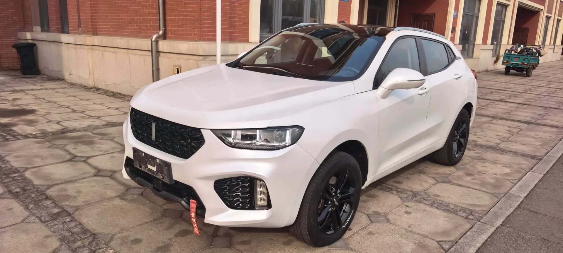 Wey Wei brand VV5