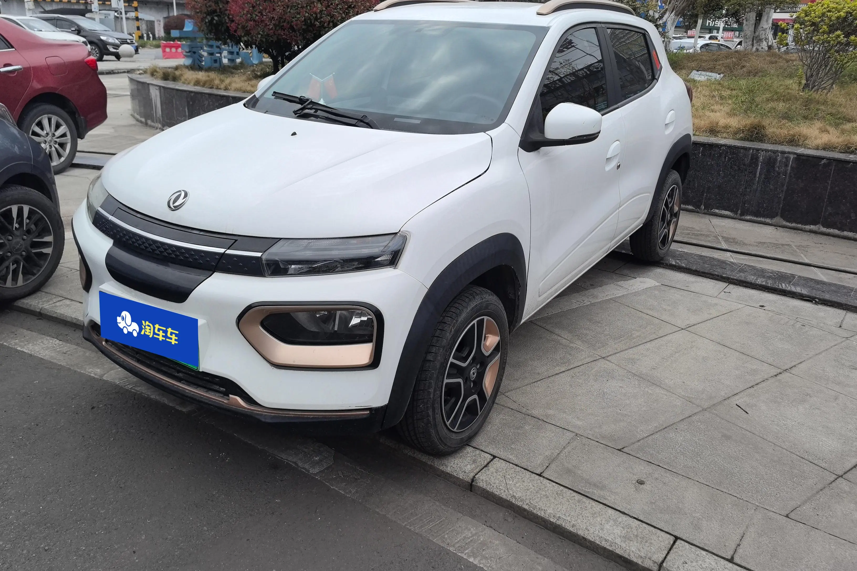Dongfeng Nano BOX  из Китая