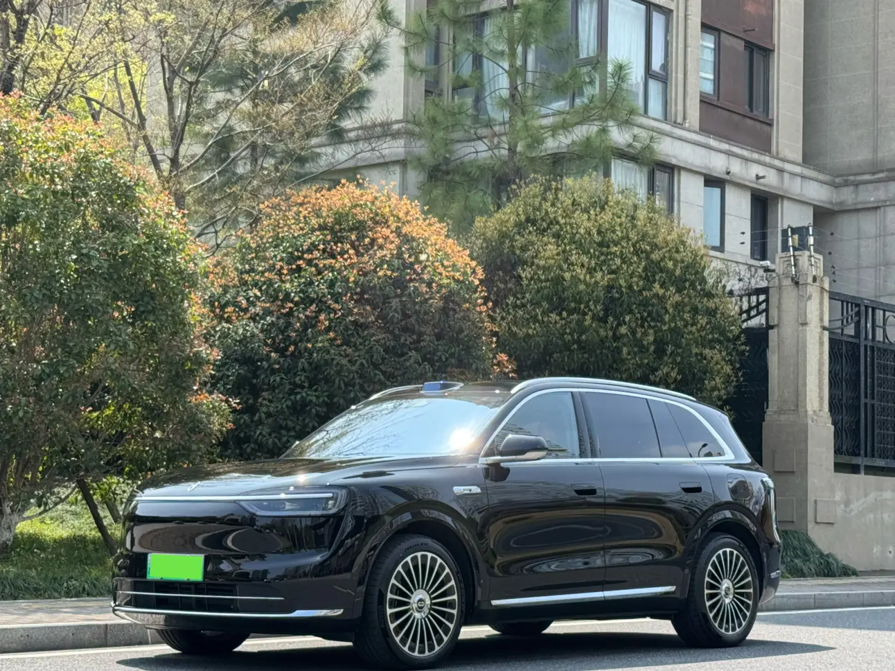 AITO M7