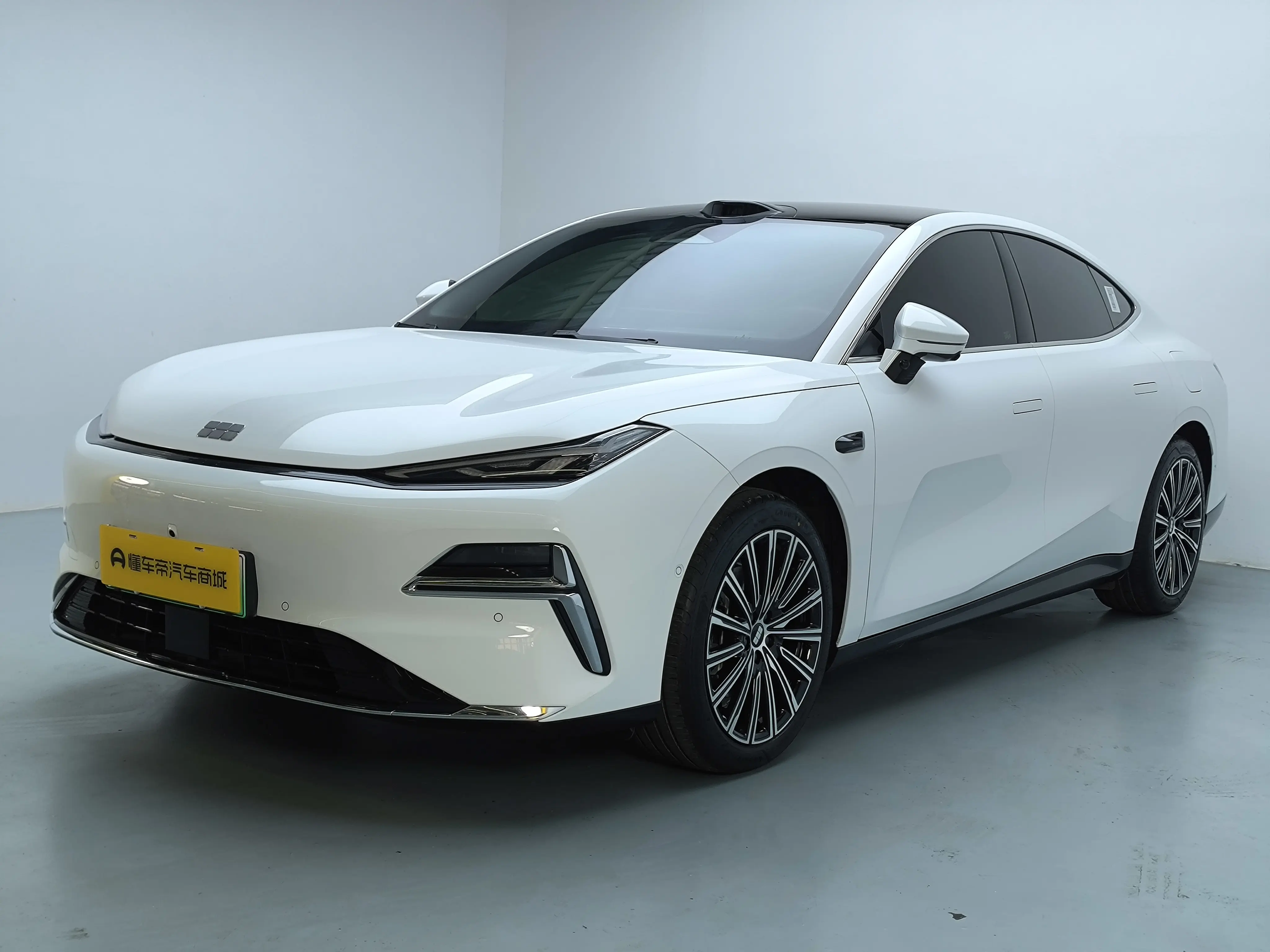 Geely Galaxy Star 8 PHEV