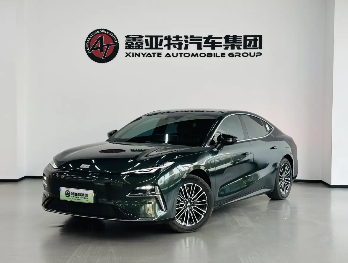 Geely Galaxy Star 8 PHEV