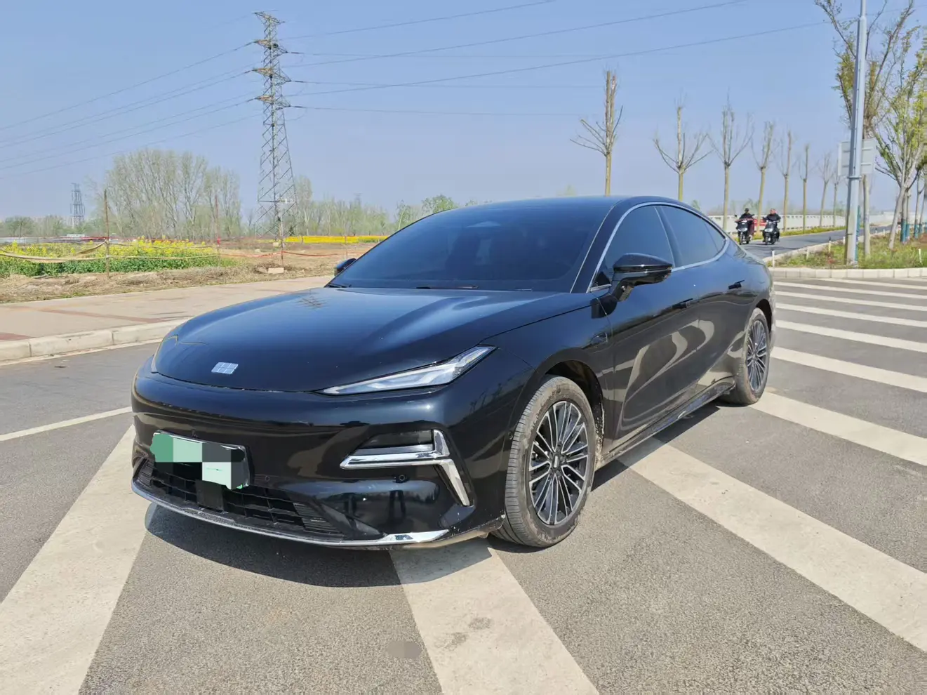 Geely Galaxy Star 8 PHEV