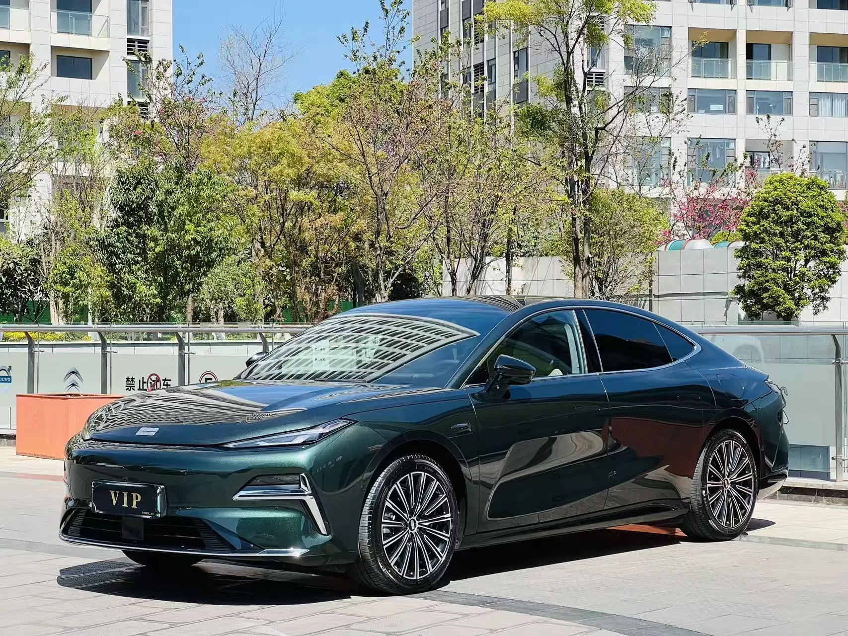 Geely Galaxy Star 8 PHEV
