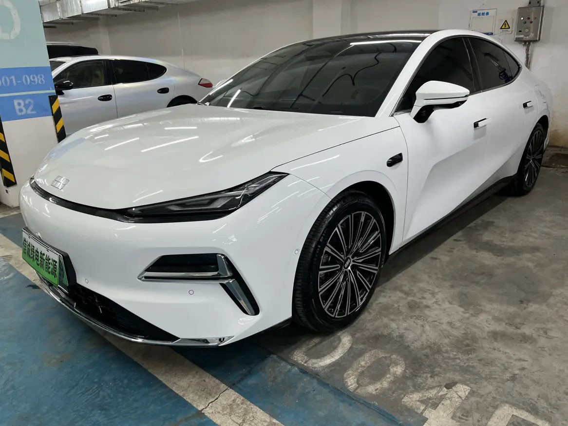 Geely Galaxy Star 8 PHEV