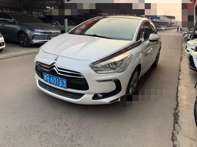DS 5  из Китая
