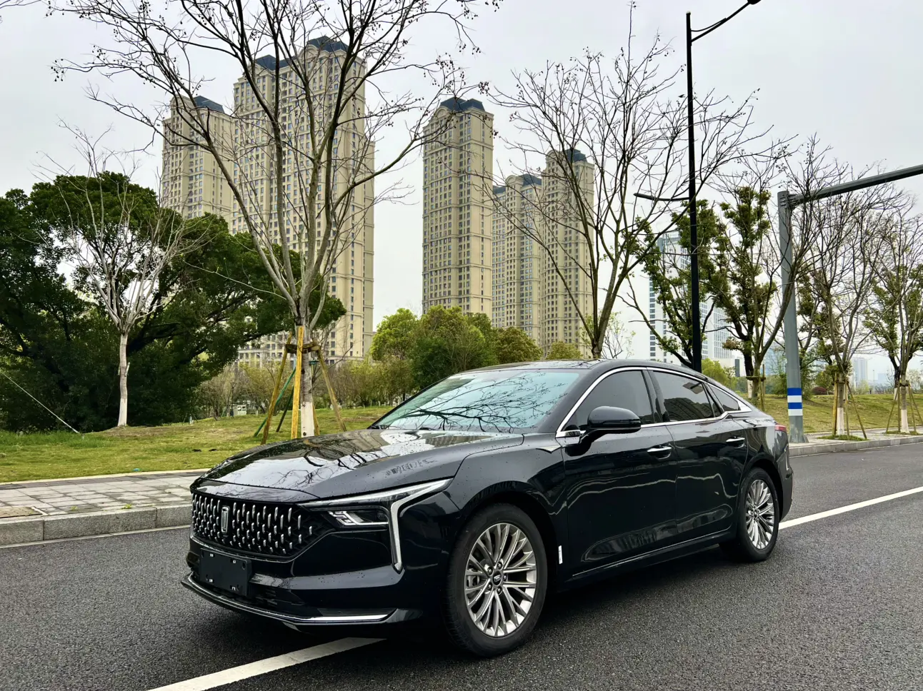 FAW Bestune B70 (Besturn B70)  из Китая