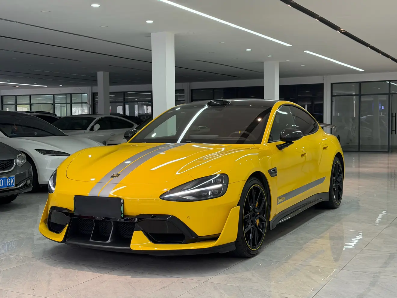 Xiaomi car Xiaomi SU7 Ultra  из Китая