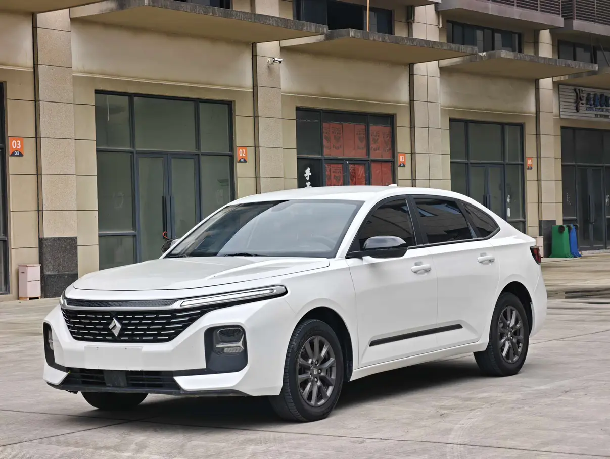 Baojun RC-5  из Китая