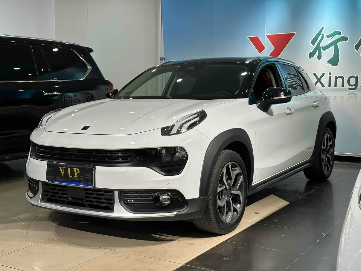 Lynk & Co 02