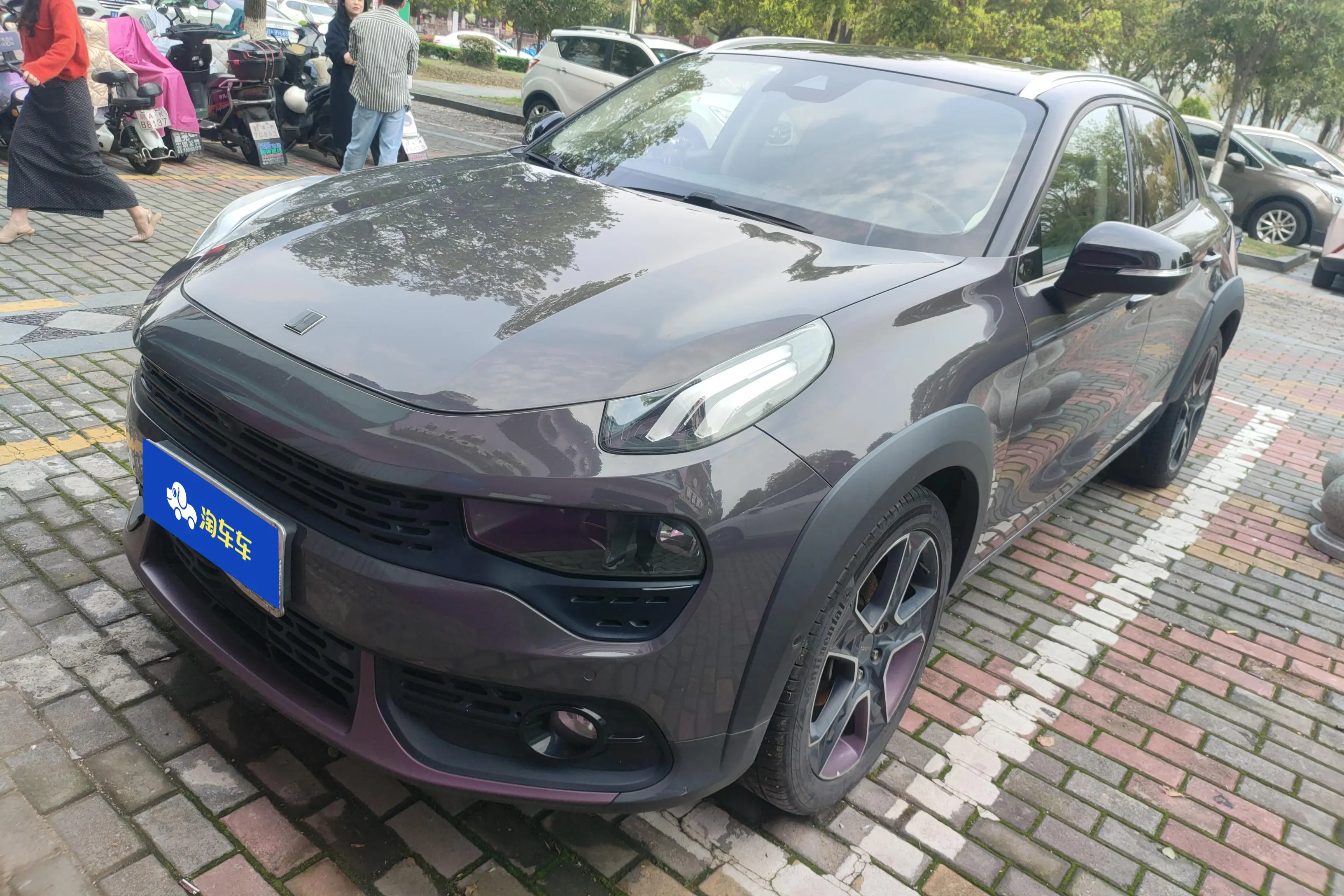 Lynk & Co 02