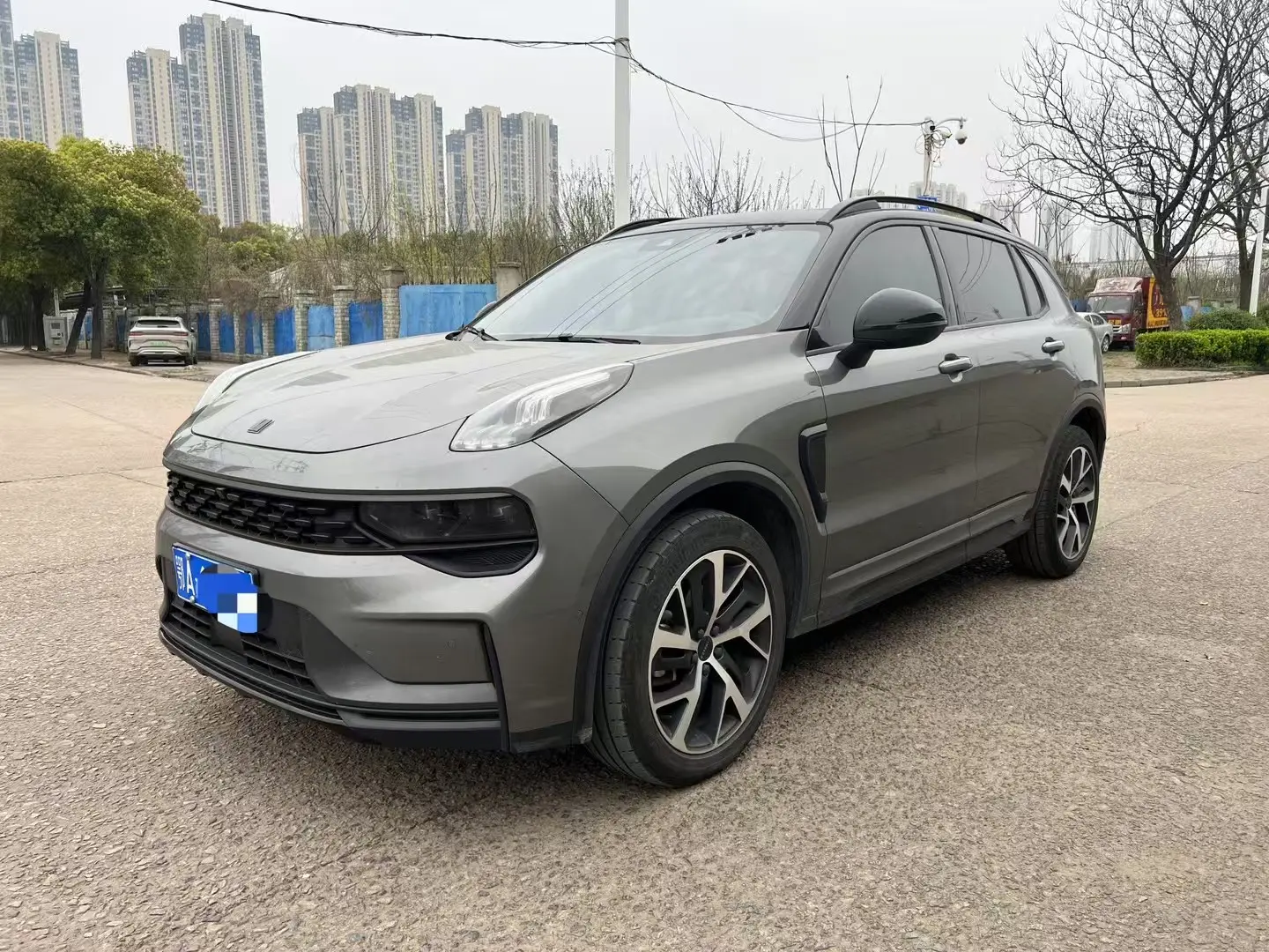 Lynk & Co 01