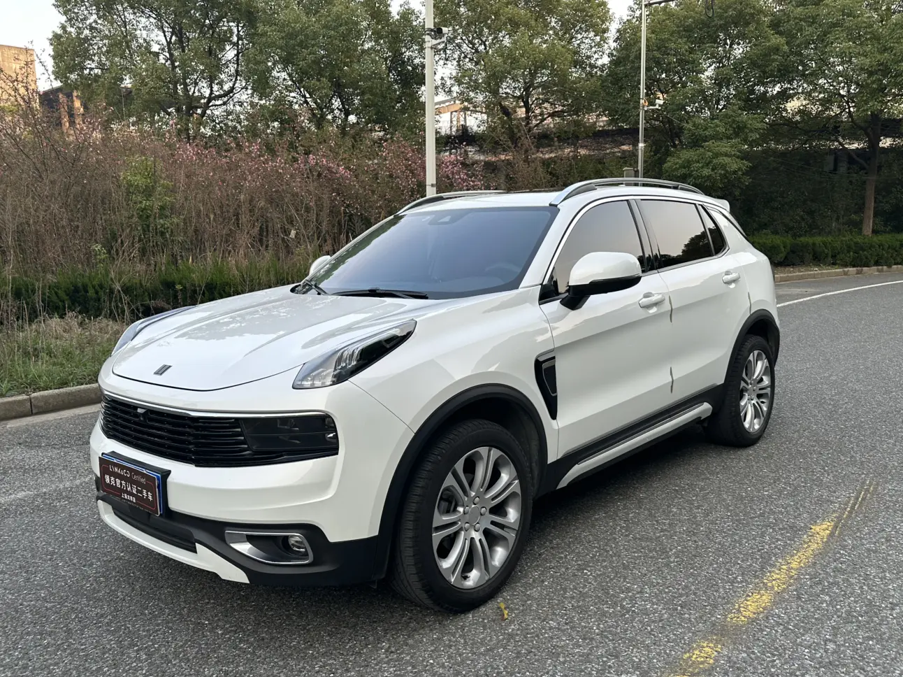 Lynk & Co 01
