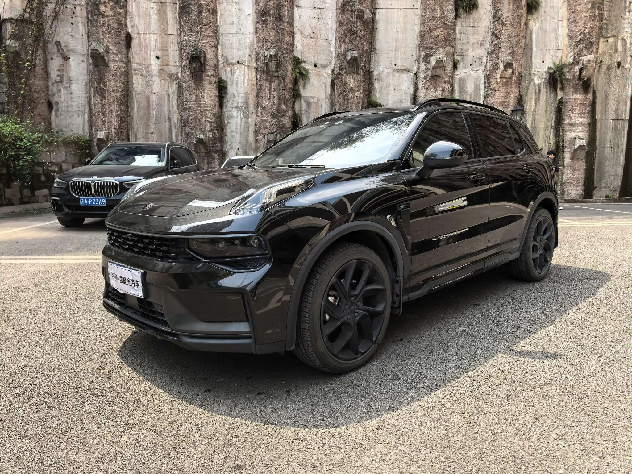 Lynk & Co 01