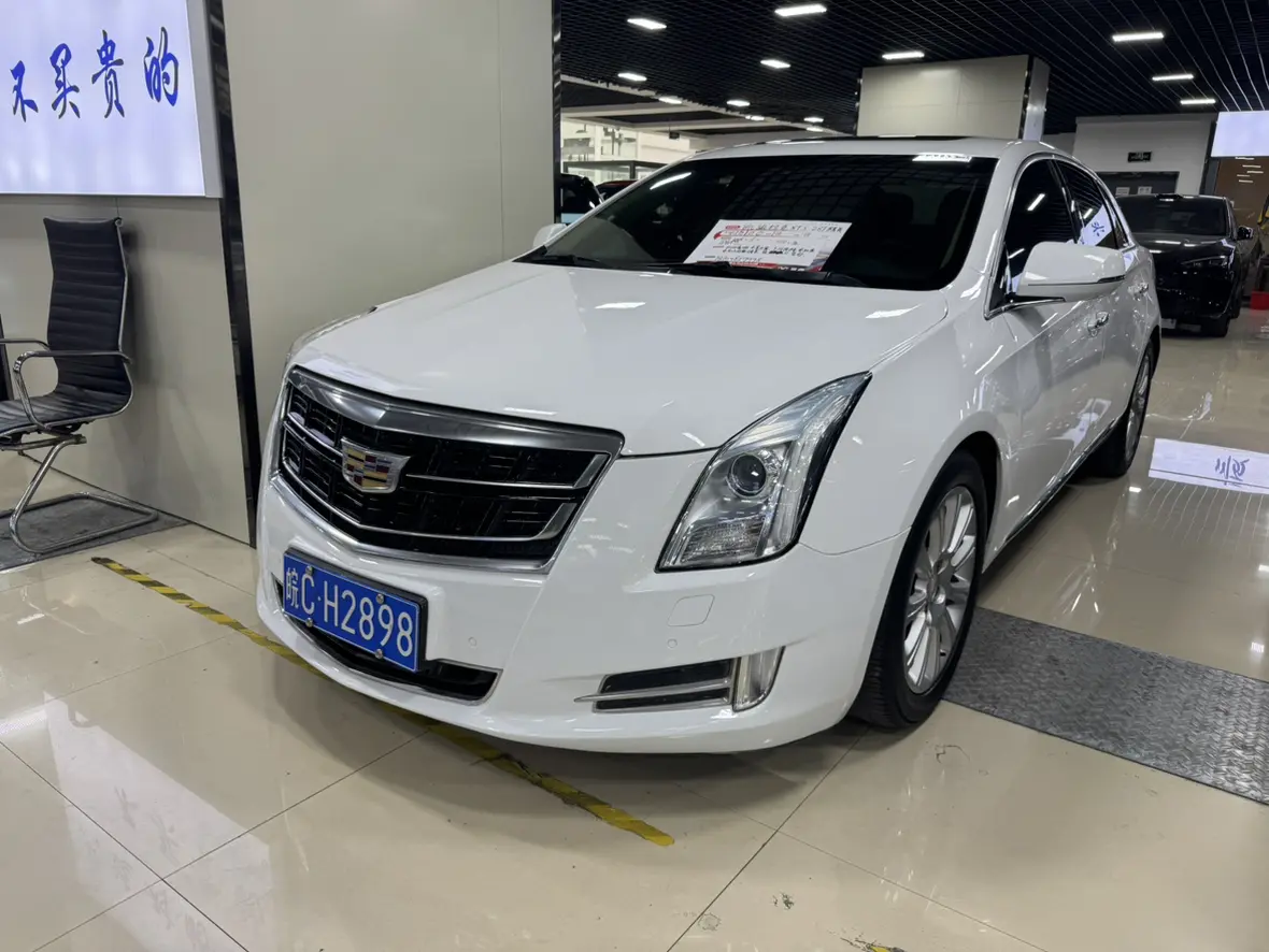 Cadillac XTS