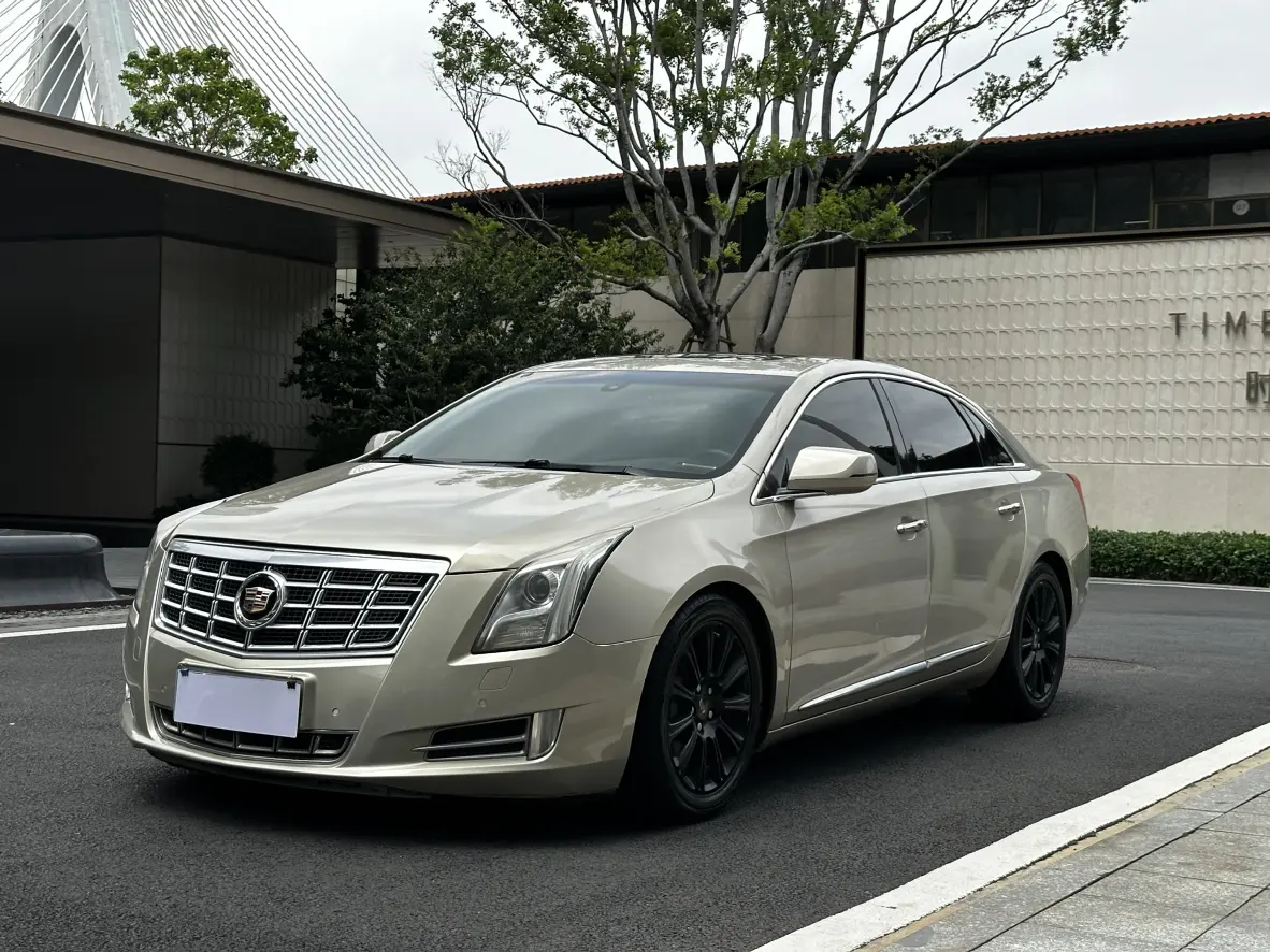 Cadillac XTS