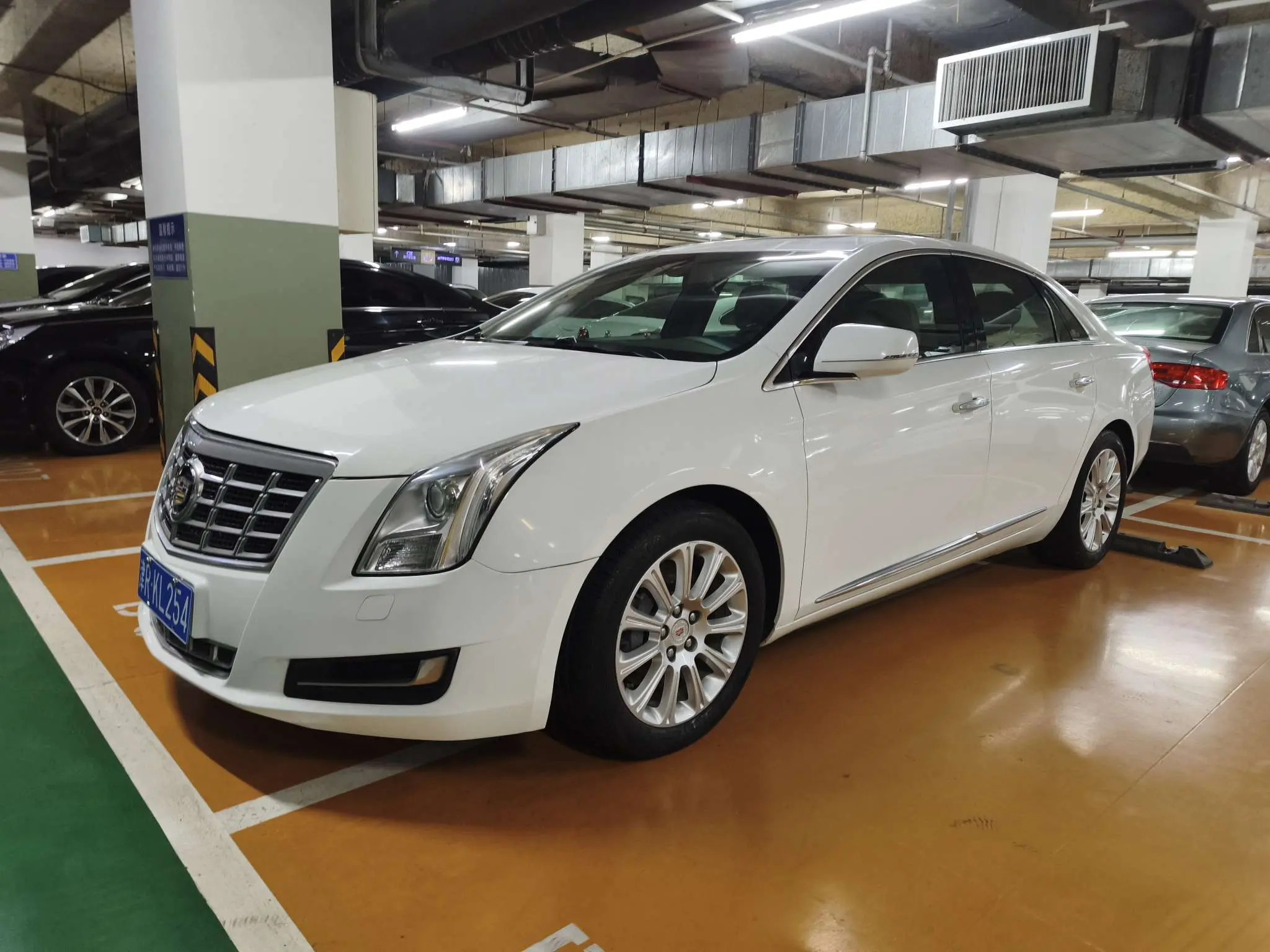 Cadillac XTS