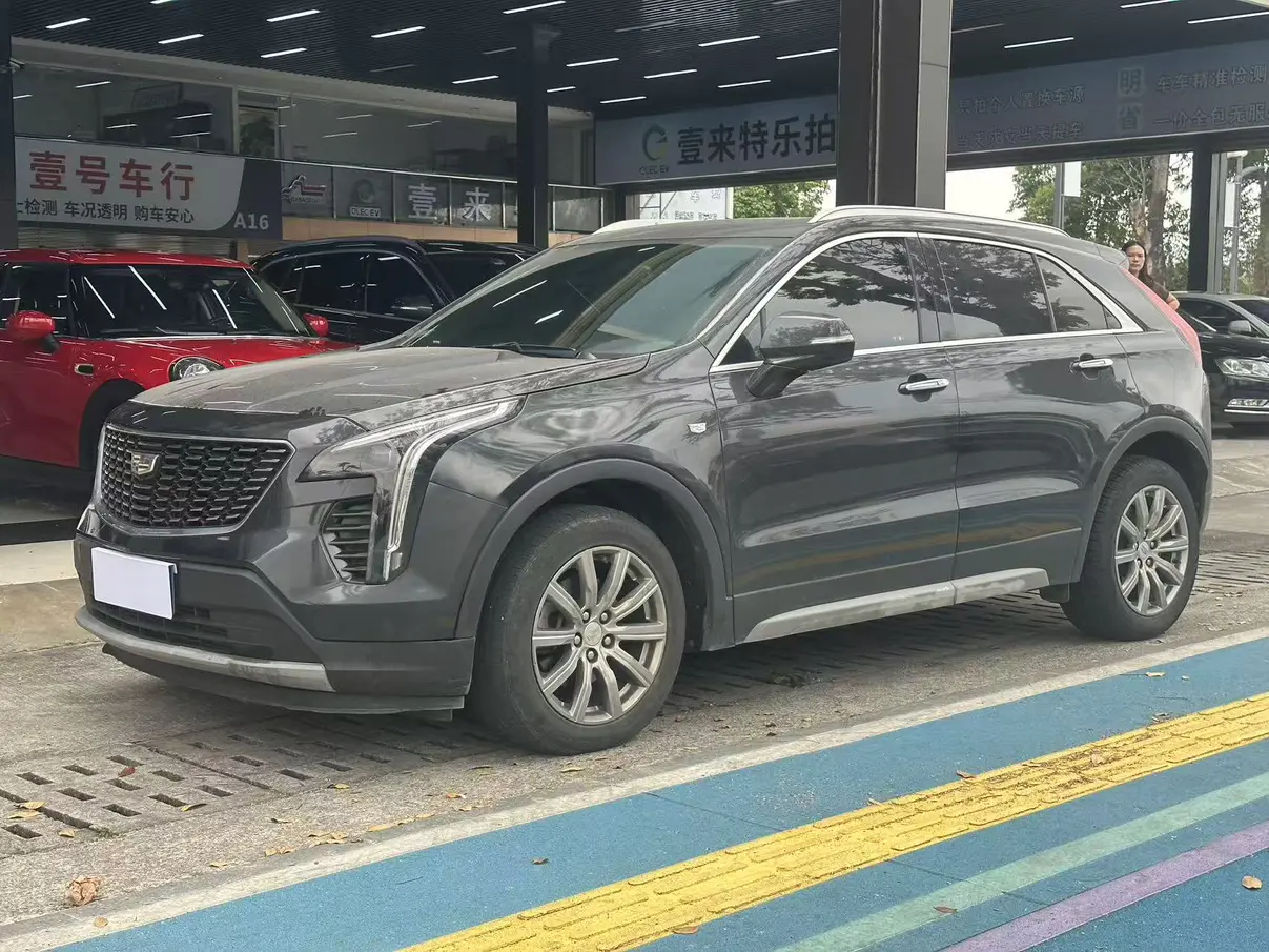 Cadillac XT4  из Китая