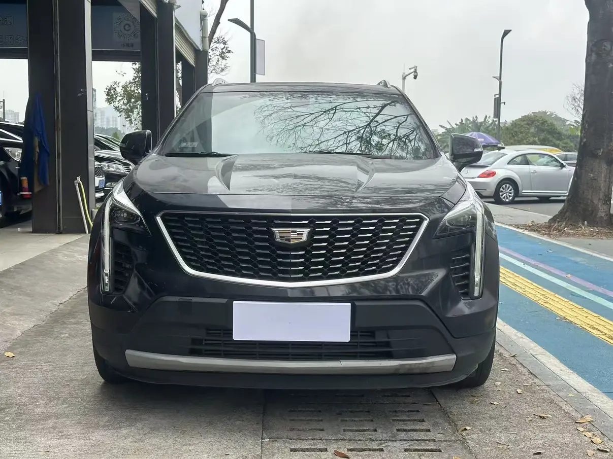 Cadillac XT4  из Китая