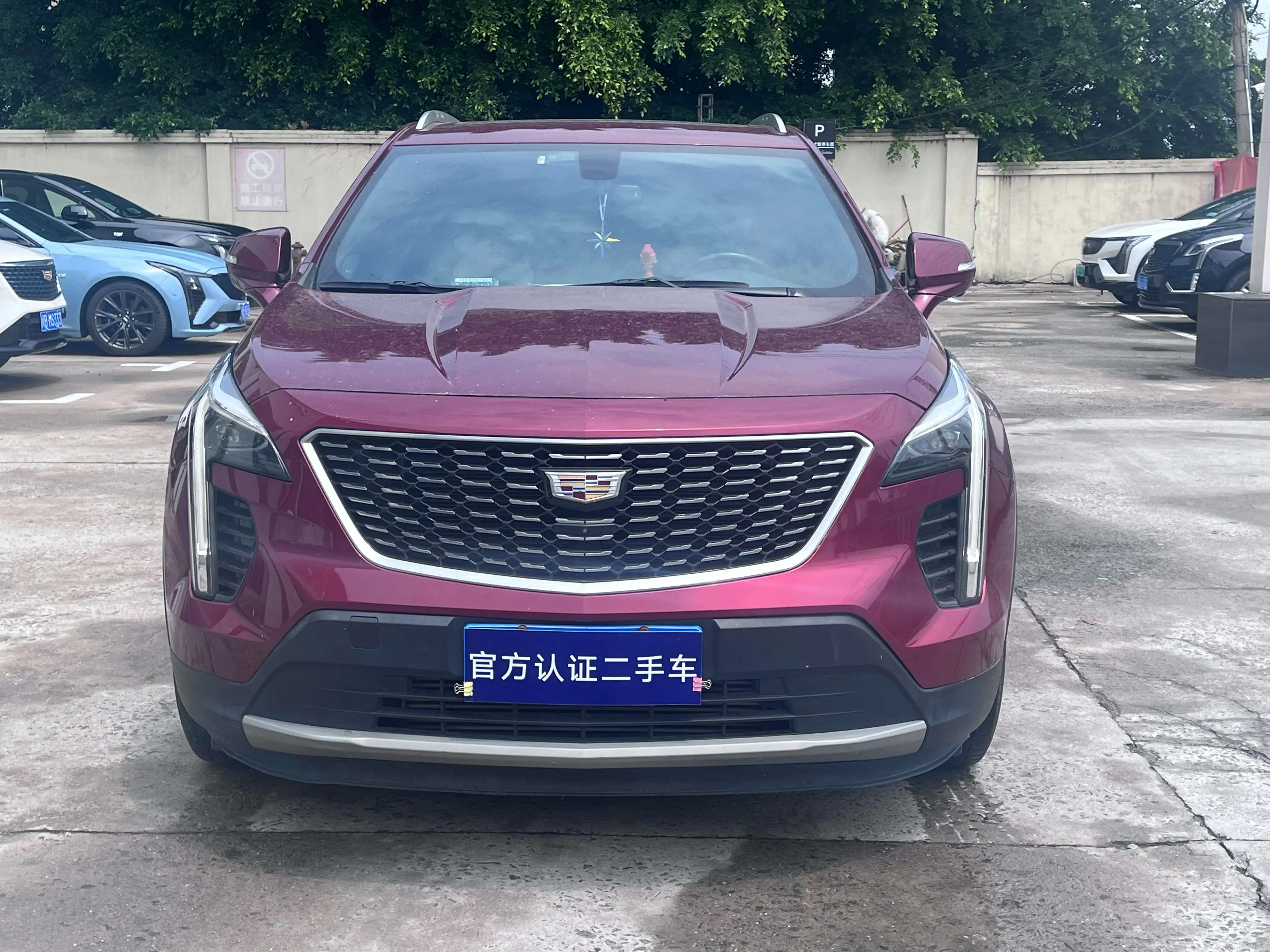 Cadillac XT4  из Китая