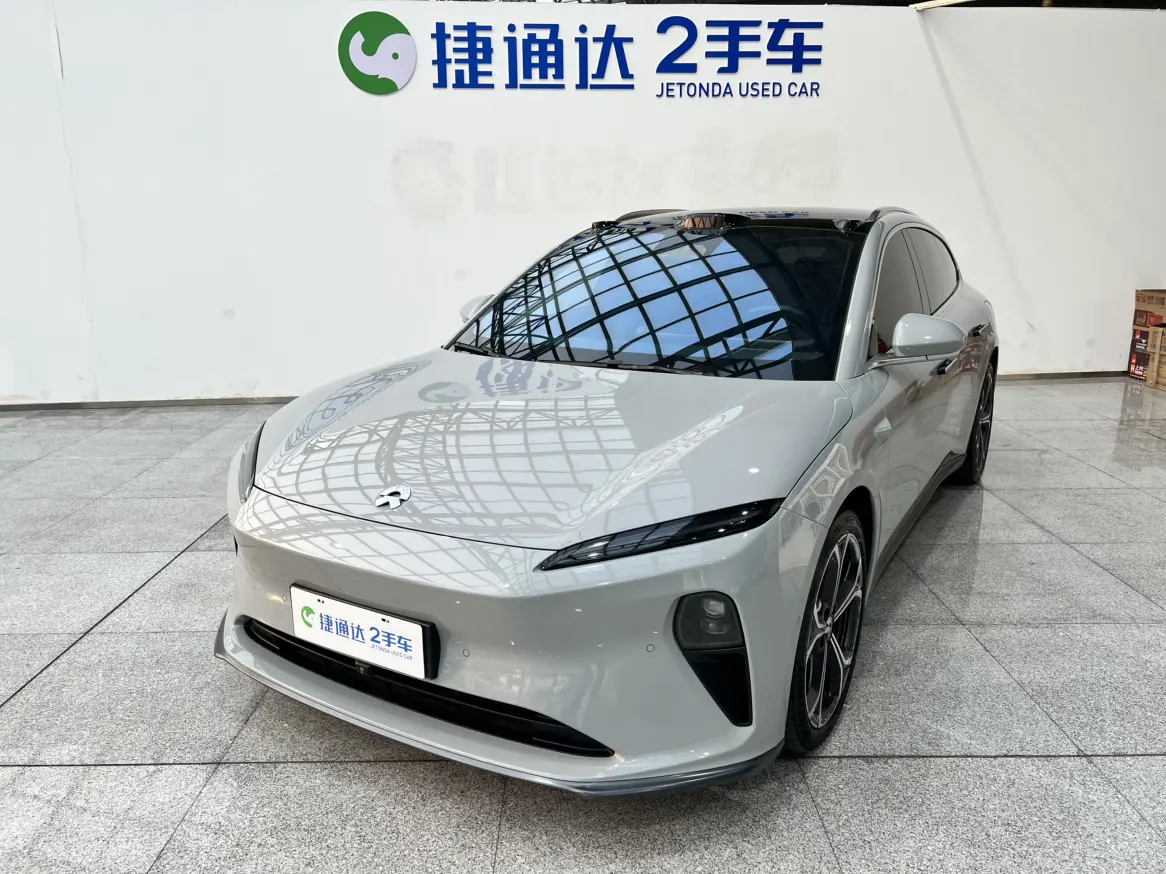NIO ET5T