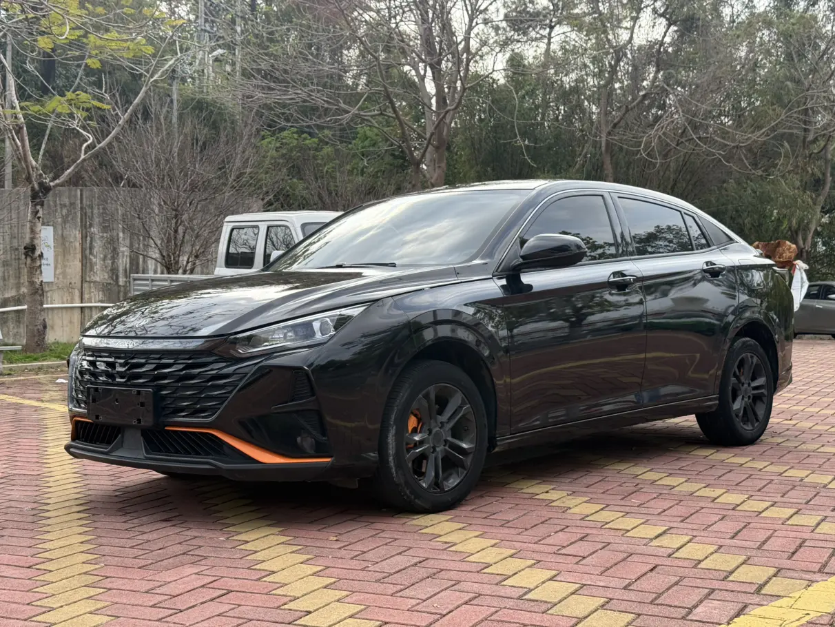 Dongfeng Yixuan