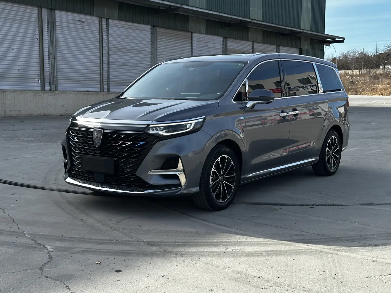 Roewe iMAX8