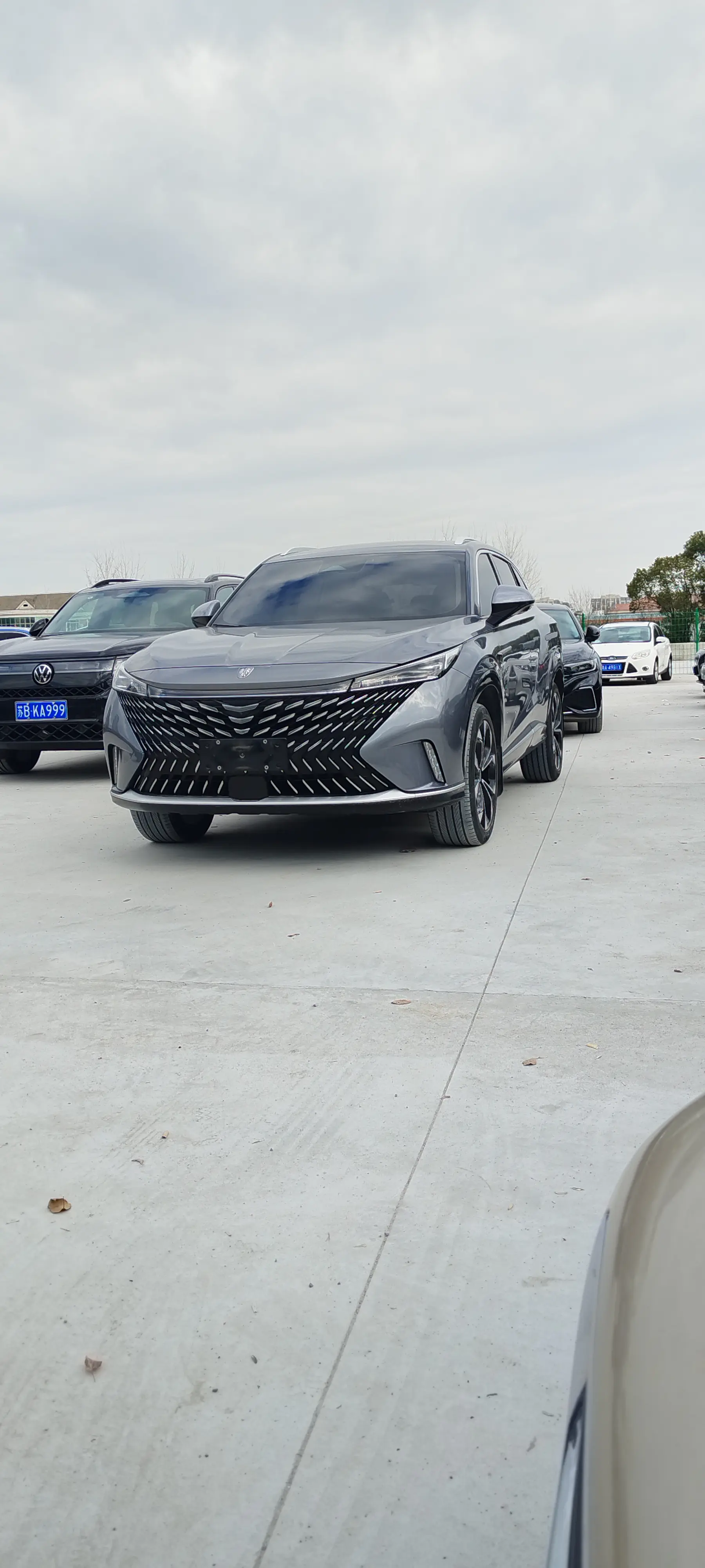 Roewe eRX5