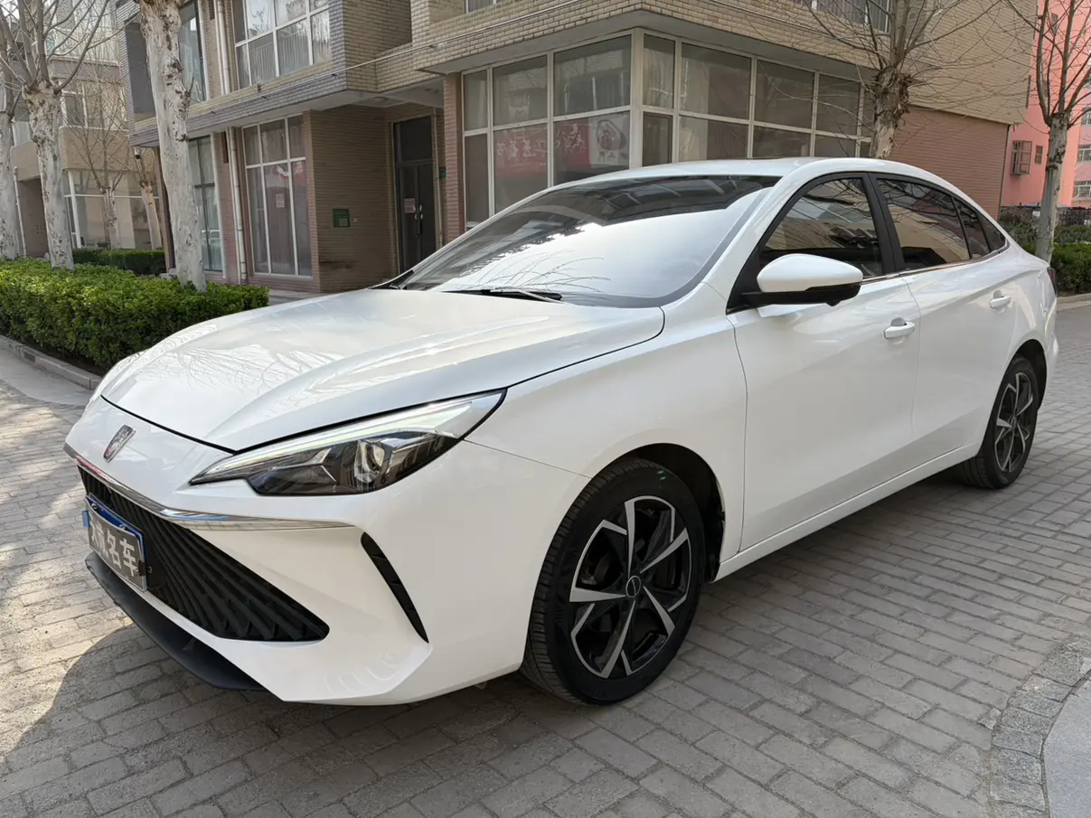 Roewe i5