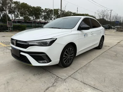 Roewe i5