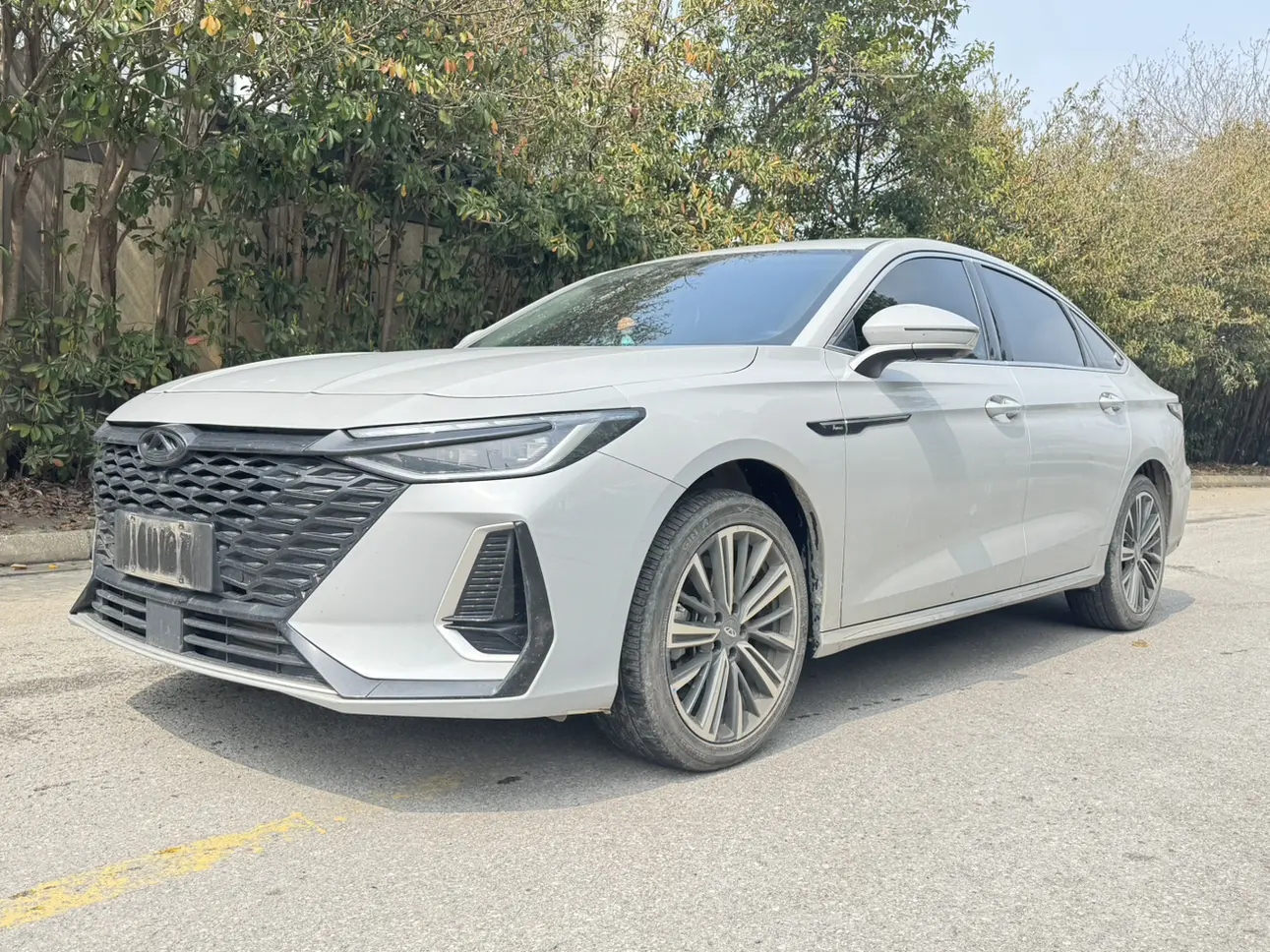 Chery Arrizo 8  из Китая