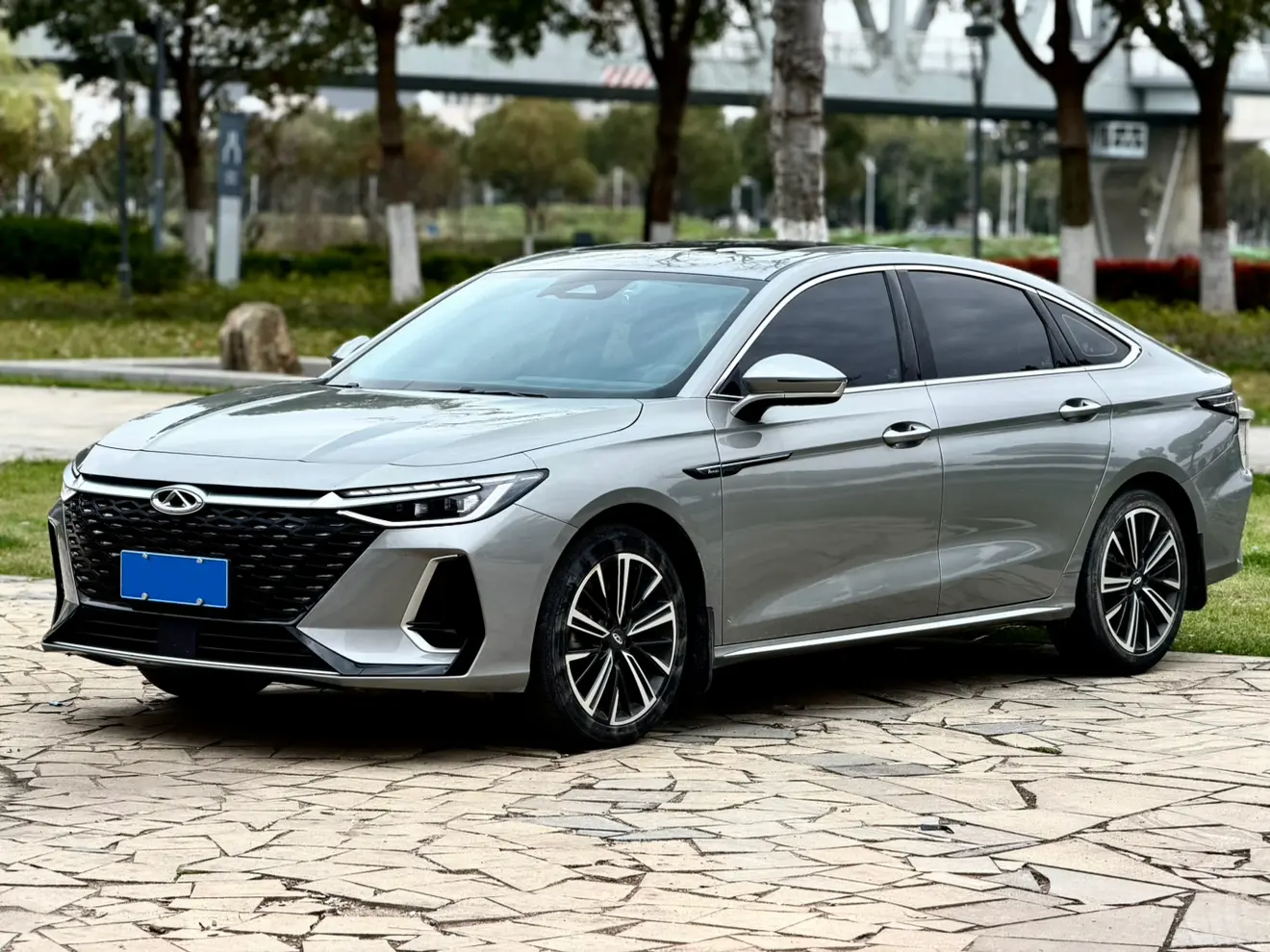 Chery Arrizo 8  из Китая