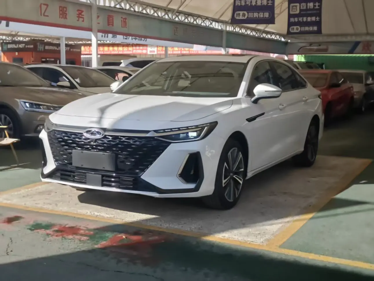 Chery Arrizo 8