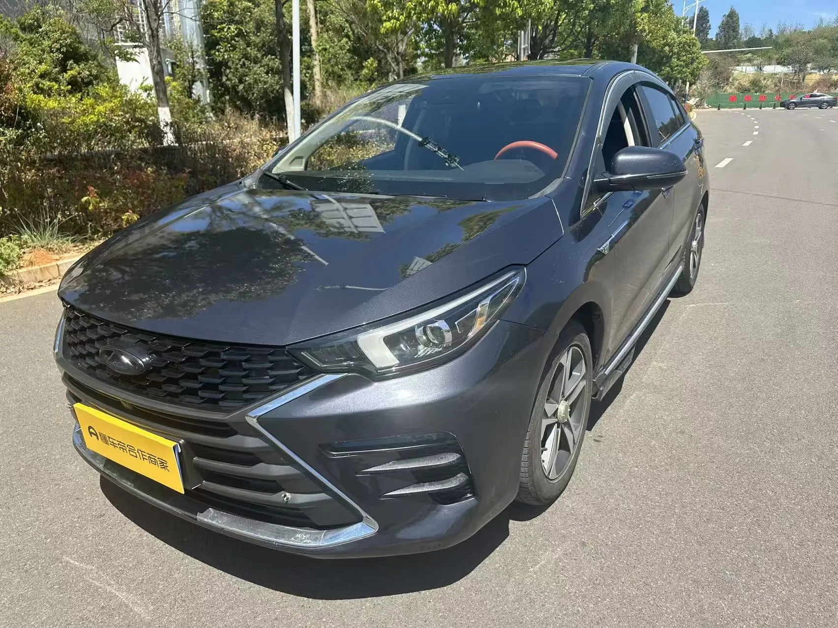 Omoda S5  из Китая