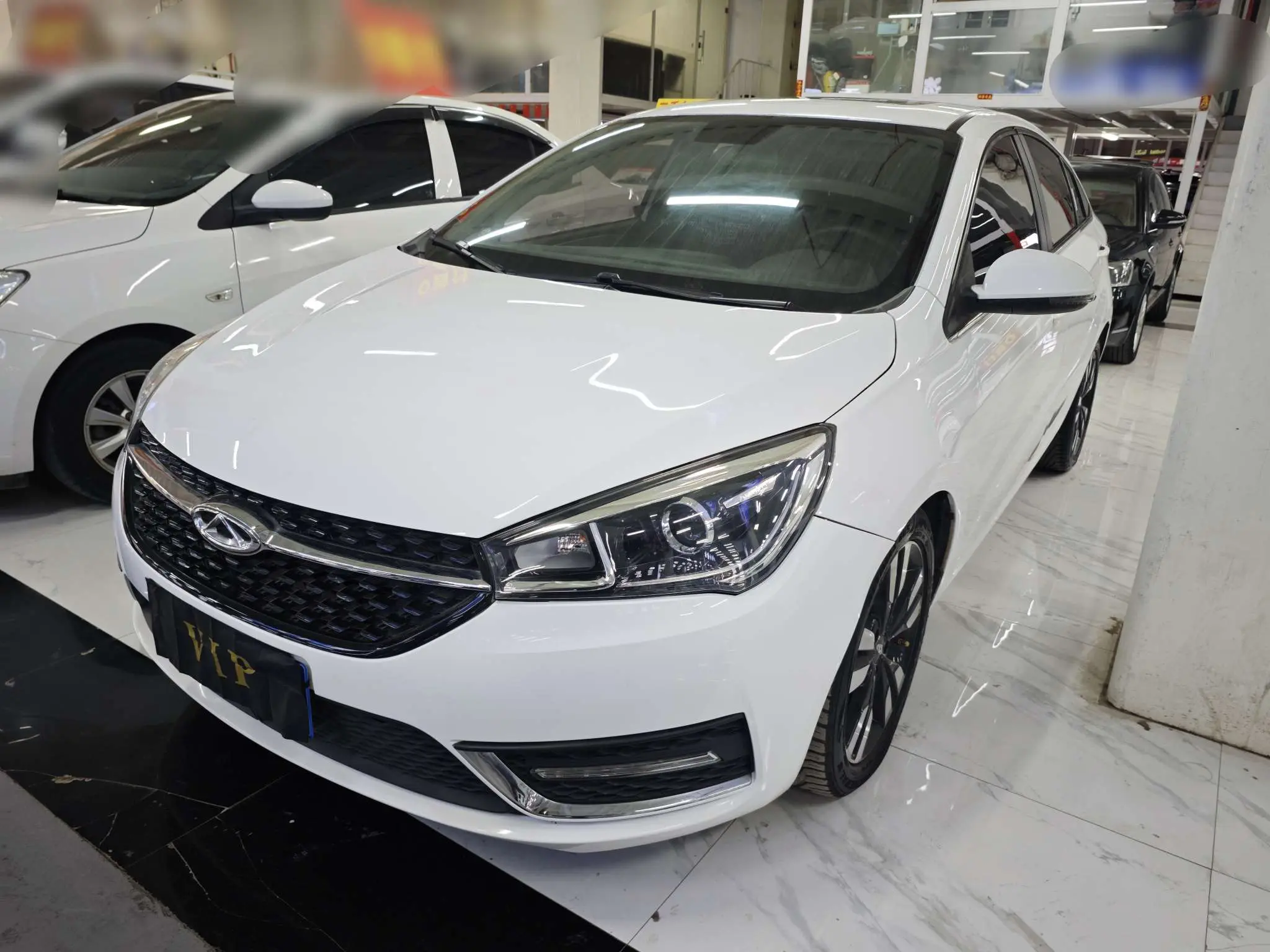 Chery Arrizo 5