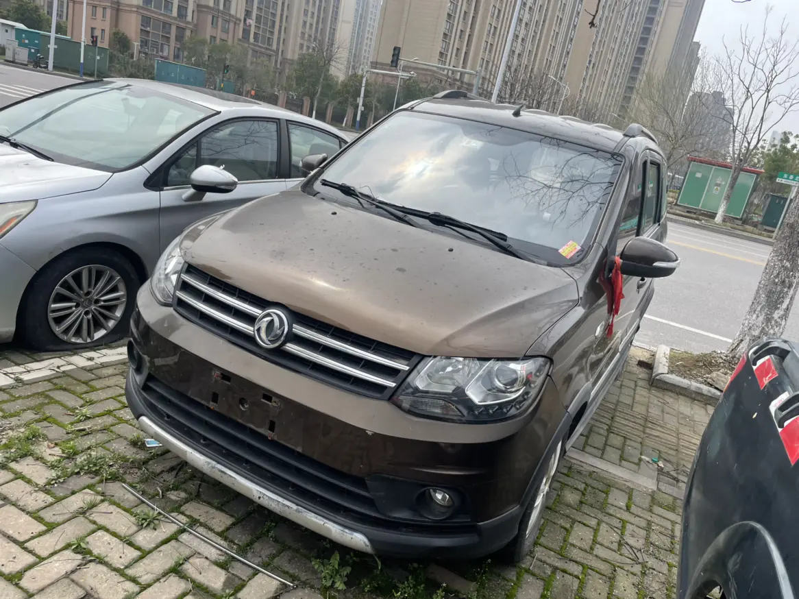 Dongfeng Fengon 360
