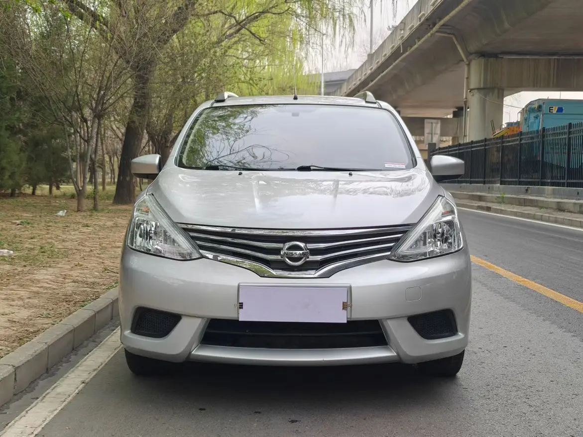 Nissan Li Wei  из Китая