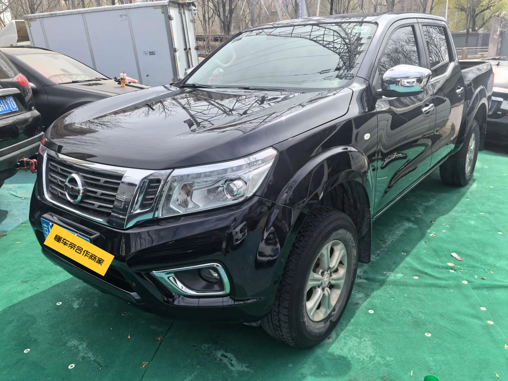 Nissan Navara  из Китая