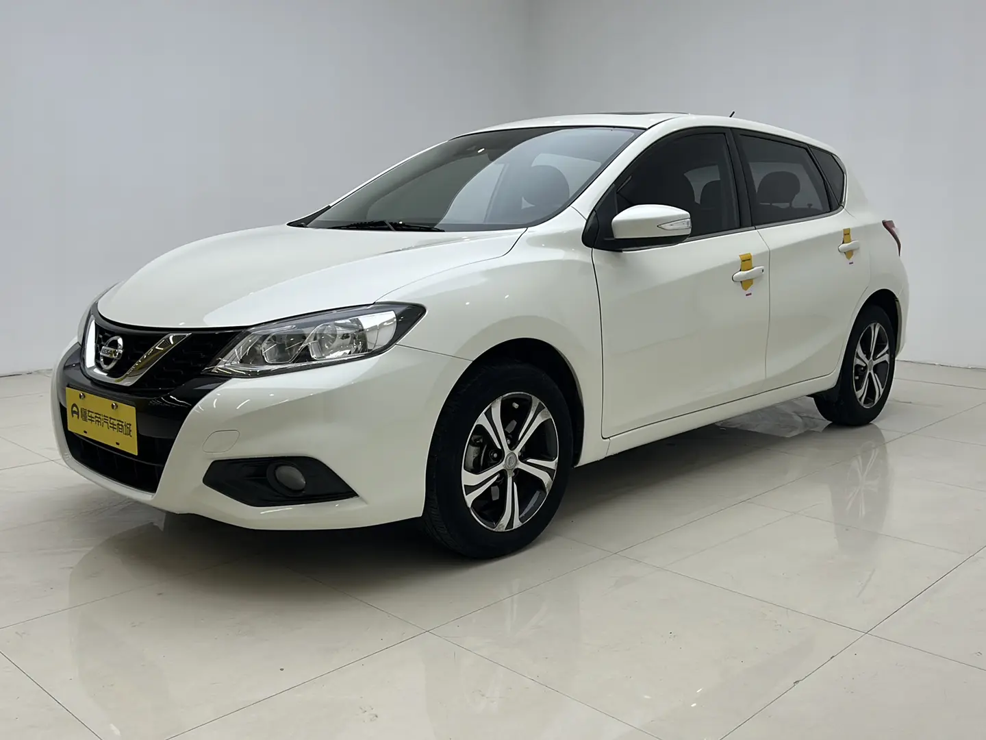 Nissan Tiida  из Китая