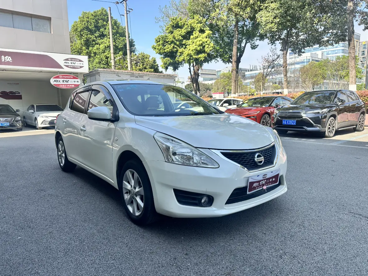 Nissan Tiida  из Китая