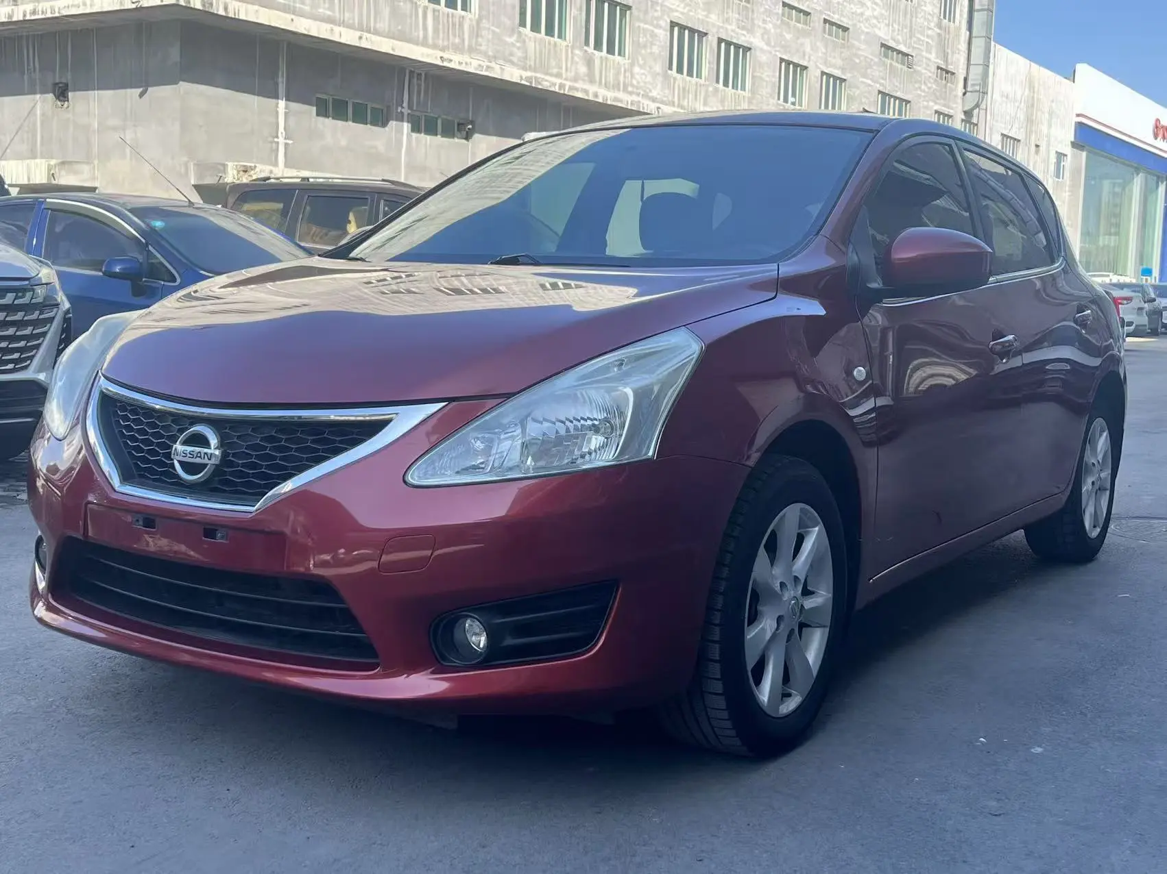 Nissan Tiida  из Китая