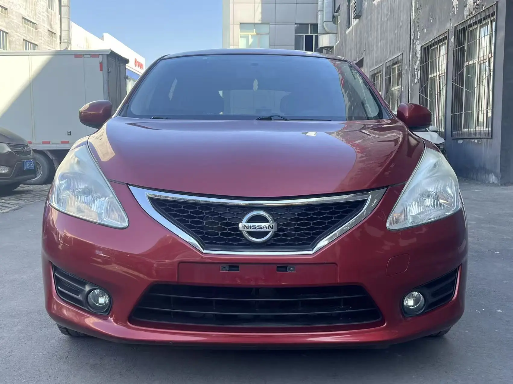 Nissan Tiida  из Китая