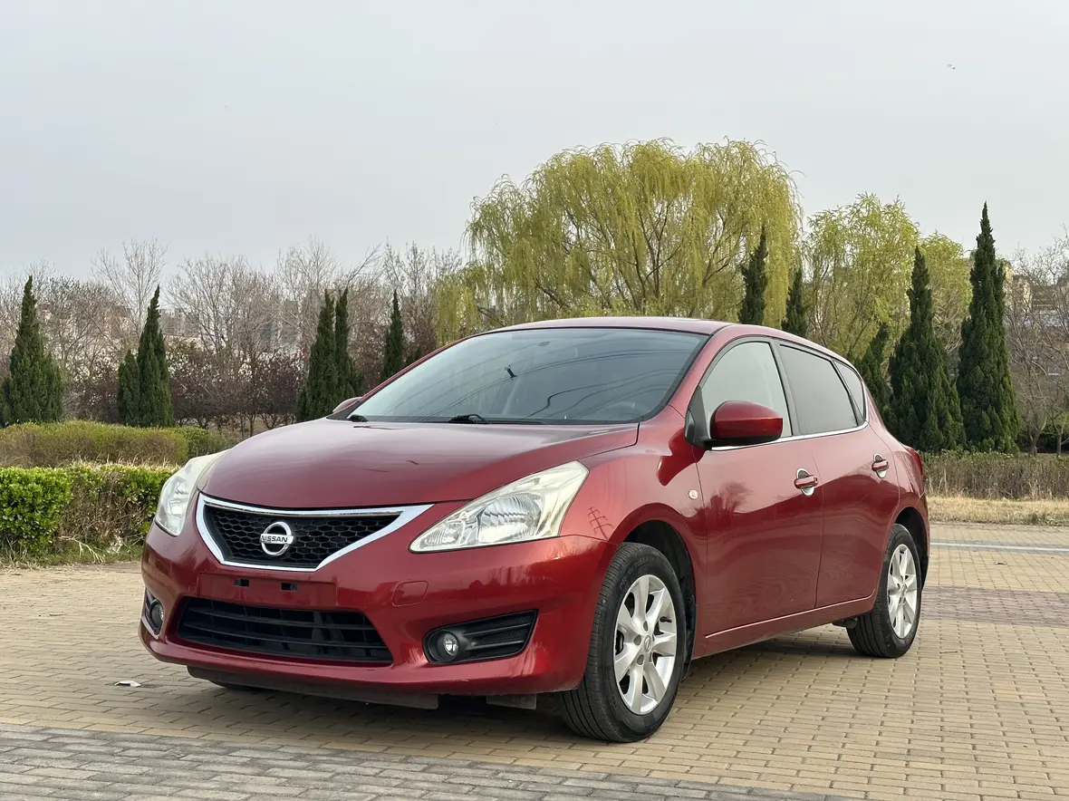 Nissan Tiida  из Китая