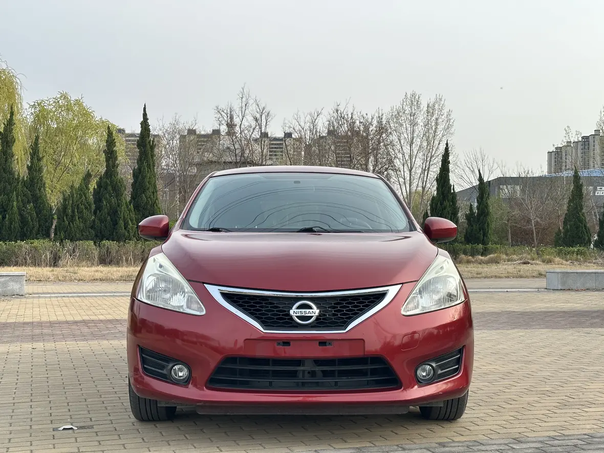 Nissan Tiida  из Китая