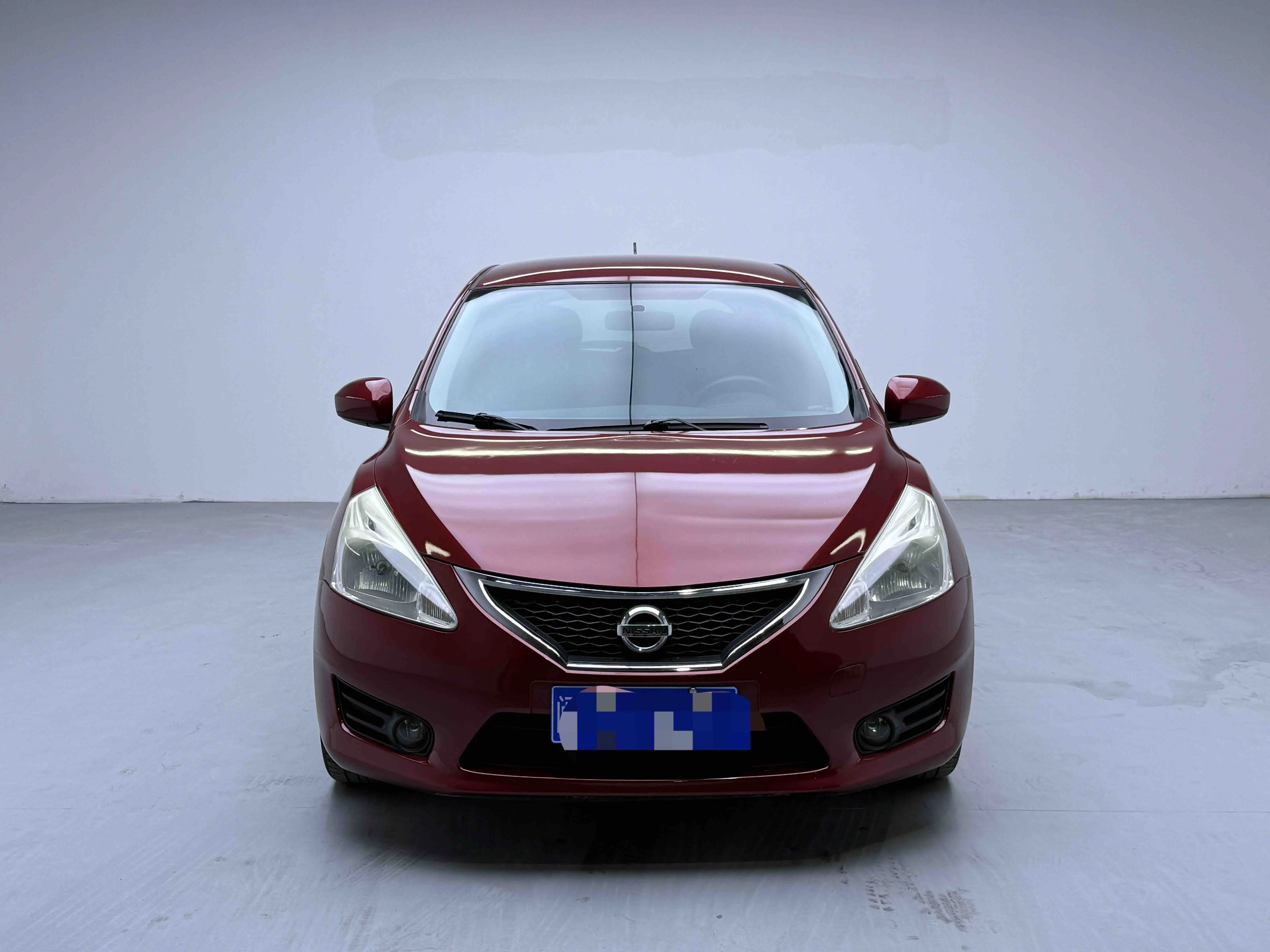 Nissan Tiida  из Китая