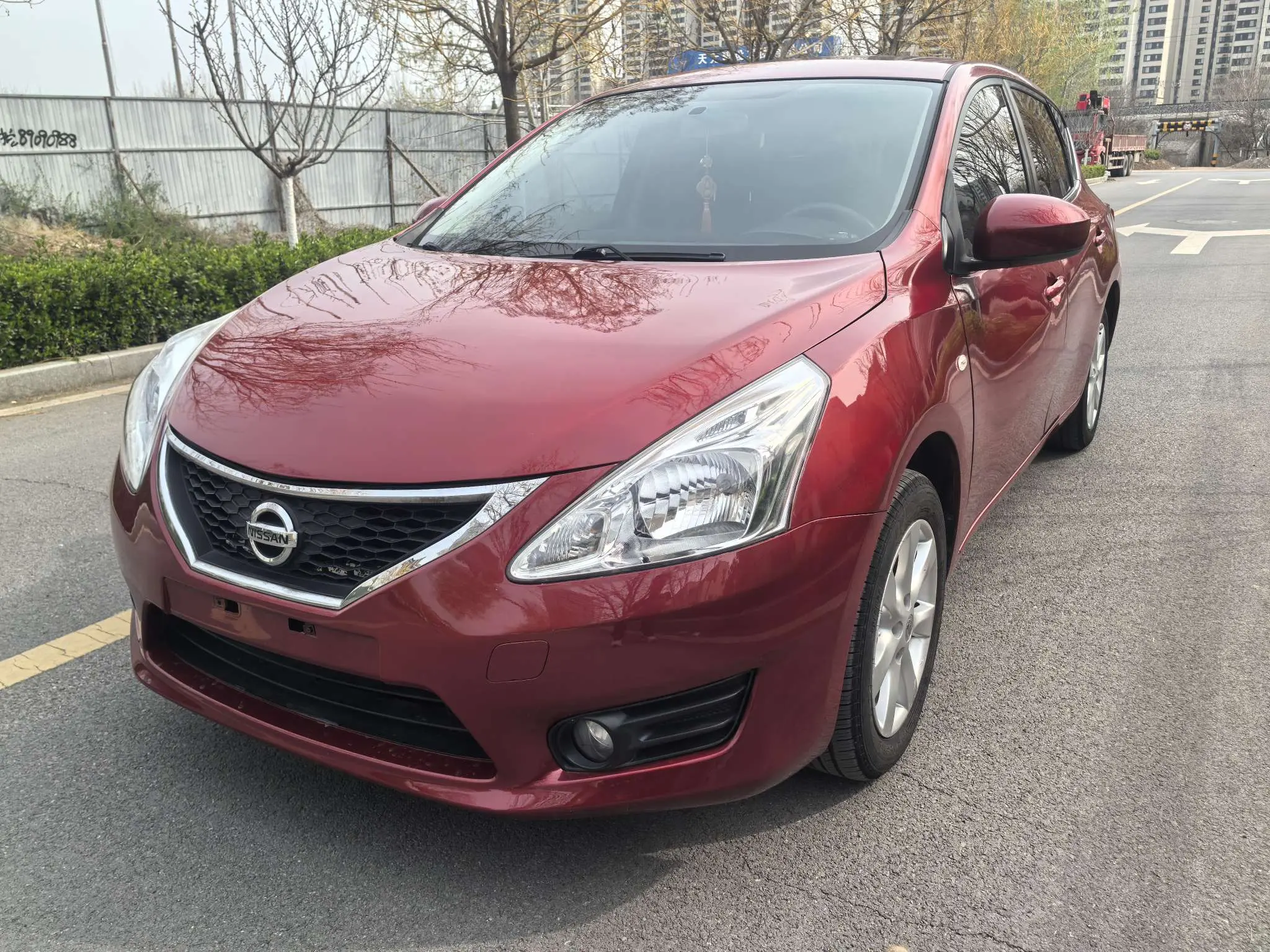 Nissan Tiida  из Китая